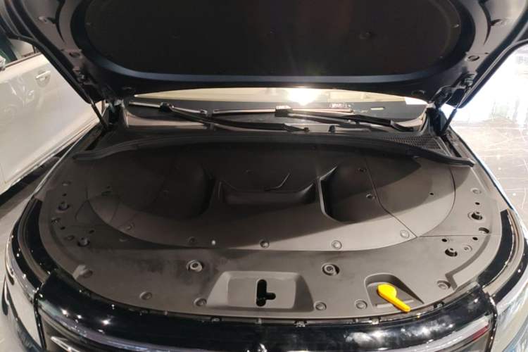 Used Hima AITO M7 2024 1.5T Intelligent Driving Rear-Drive Pro Version 5 Seats Engine Bay