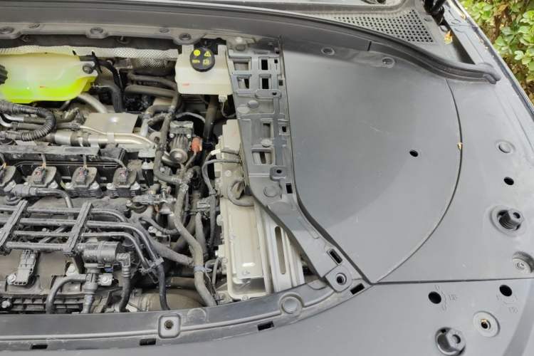 Used Hima AITO M7 2024 1.5T Intelligent Drive Rear-Drive Ultra Version 5 Seats Engine Bay Left