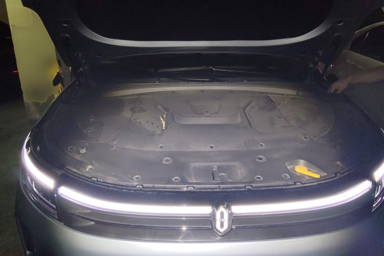 Used Hima AITO M7 2024 1.5T Intelligent Driving Rear-Drive Ultra Version 6 Seats Engine Bay