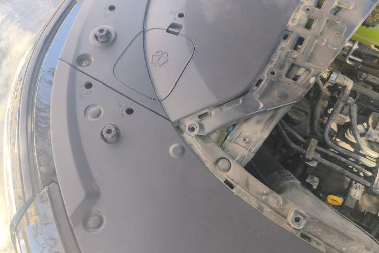 Used Hima AITO M7 2024 1.5T Rear-Drive Plus Version 6 Seats Engine Bay Right