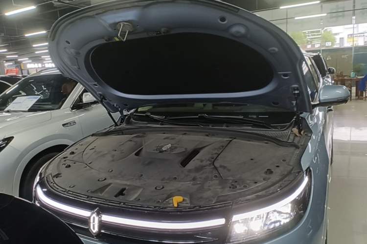 Used Hima AITO M7 2024 1.5T Rear-Drive Plus Version 5 Seats Engine Bay