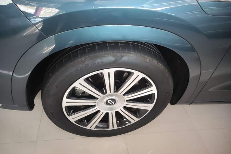 Used Hima AITO M7 2024 1.5T Intelligent Driving Rear-Drive Pro Version 5 Seats Exterior 4
