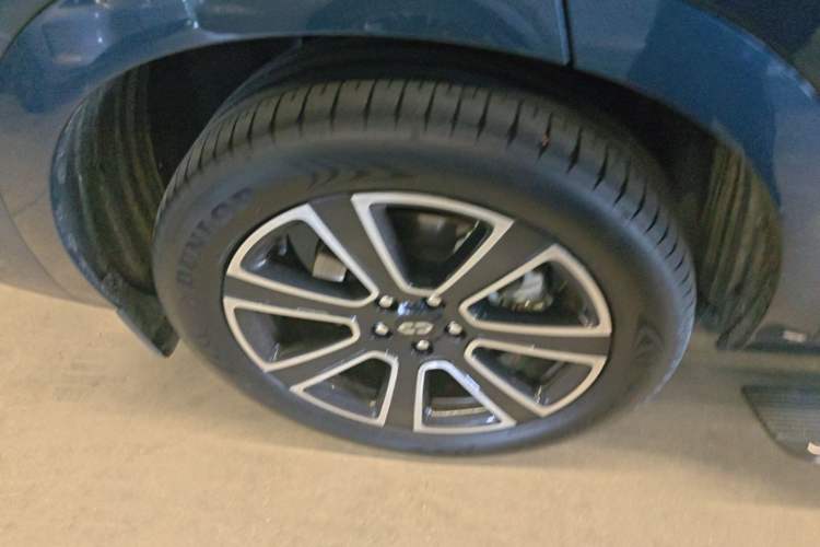 Used Hima AITO M7 2024 1.5T Intelligent Drive Rear-Drive Ultra Version 5 Seats Exterior 5
