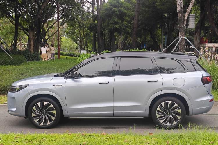 Used Hima AITO M7 2024 1.5T Intelligent Driving 4WD Max Edition 5 Seats Exterior 5