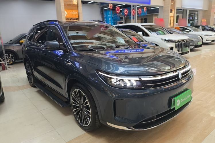 Used Hima AITO M7 2024 1.5T Intelligent Driving All-Wheel Drive Pro Version 5 Seats Ternary Lithium Battery Front Right 45 Deg