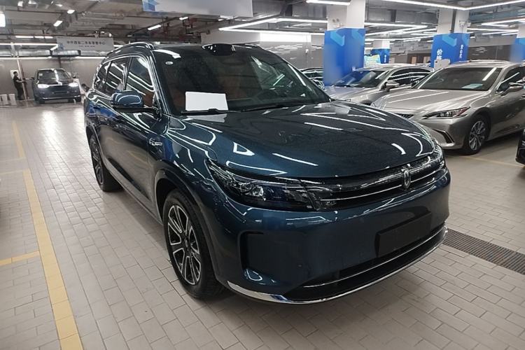 Used Hima AITO M7 2024 1.5T Intelligent Drive 4WD Ultra Version 5 Seats Front Right 45 Deg