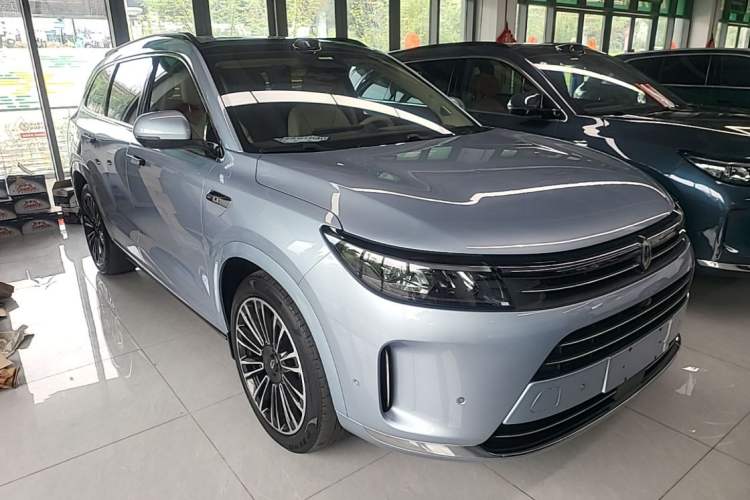 Used Hima AITO M7 2024 1.5T Intelligent Drive 4x4 Max Edition 6 Seats Front Right 45 Deg