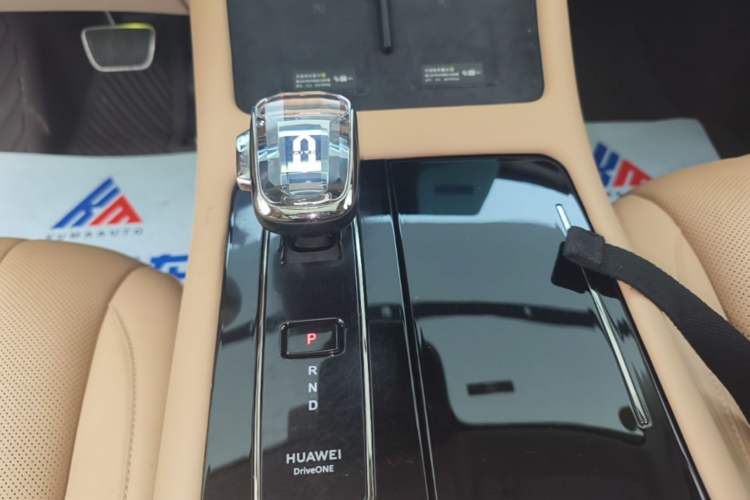 Used Hima AITO M7 2024 1.5T Intelligent Driving Rear-Drive Max Edition 5 Seats Gear Lever