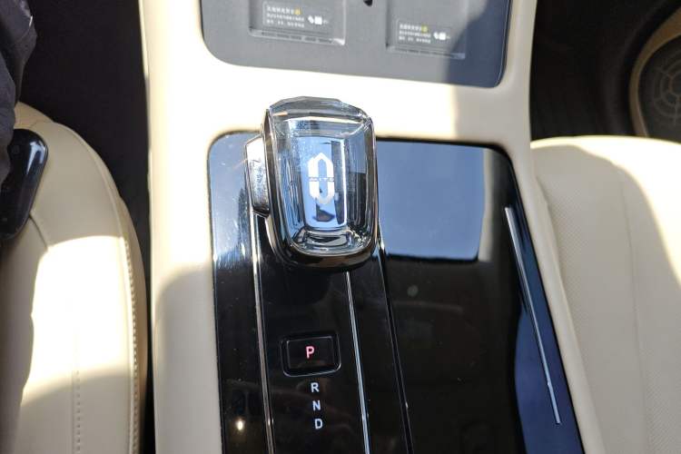 Used Hima AITO M7 2024 1.5T Intelligent Drive Rear-Drive Ultra Version 5 Seats Gear Lever