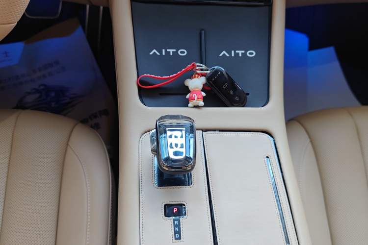 Used Hima AITO M7 2024 1.5T Intelligent Driving Rear-Drive Max Edition 5 Seats Gear Lever