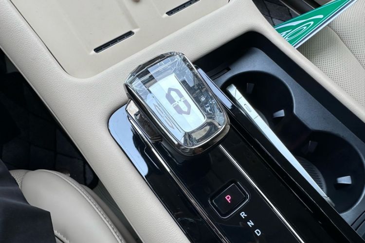 Used Hima AITO M7 2024 1.5T Intelligent Driving 4WD Max Edition 5 Seats Gear Lever