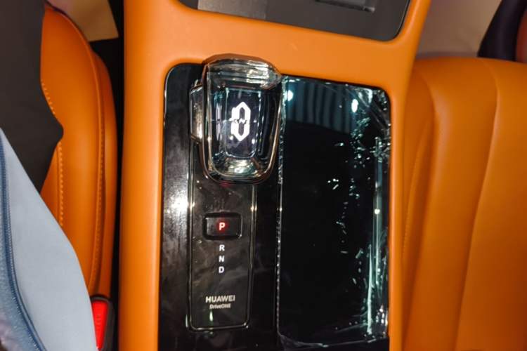 Used Hima AITO M7 2024 1.5T Intelligent Driving Rear-Drive Ultra Version 6 Seats Gear Lever