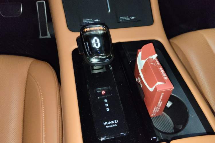 Used Hima AITO M7 2024 1.5T Intelligent Driving Rear-Drive Ultra Version 6 Seats Gear Lever
