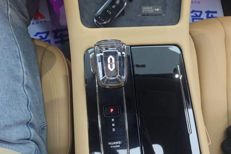 Used Hima AITO M7 2024 1.5T Intelligent Driving Rear-Drive Max Edition 5 Seats Gear Lever