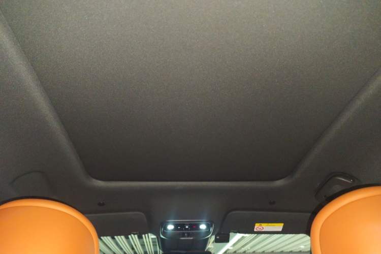 Used Hima AITO M7 2024 1.5T Rear-Drive Plus Version 6 Seats Headliner