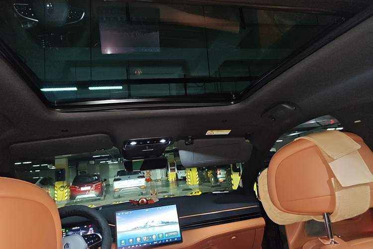 Used Hima AITO M7  Headliner