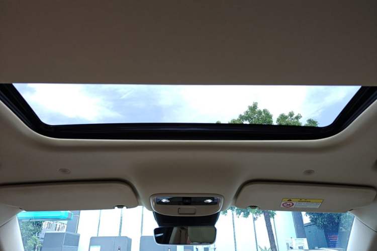 Used Hima AITO M7 2024 1.5T Rear-Drive Plus Version 5 Seats Headliner