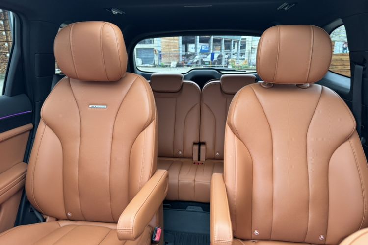Used Hima AITO M7 2024 1.5T Intelligent Driving Rear-Drive Ultra Version 6 Seats Interior 1