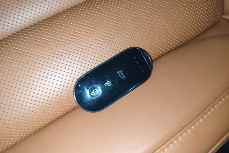 Used Hima AITO M7 2024 1.5T Intelligent Driving 4WD Max Edition 5 Seats Interior 1