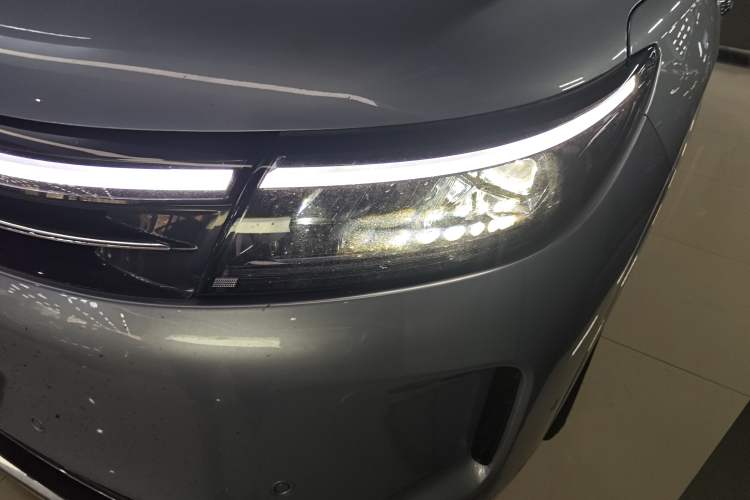 Used Hima AITO M7 2024 1.5T Intelligent Drive 4WD Ultra Version 5 Seats Left Front Headlight