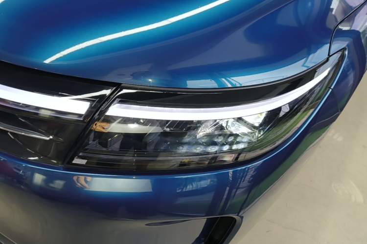 Used Hima AITO M7 2024 1.5T Intelligent Drive Rear-Drive Ultra Version 5 Seats Left Front Headlight
