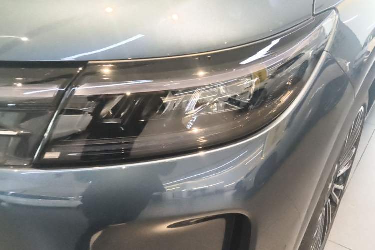 Used Hima AITO M7 2024 1.5T Intelligent Drive 4WD Ultra Version 5 Seats Left Front Headlight