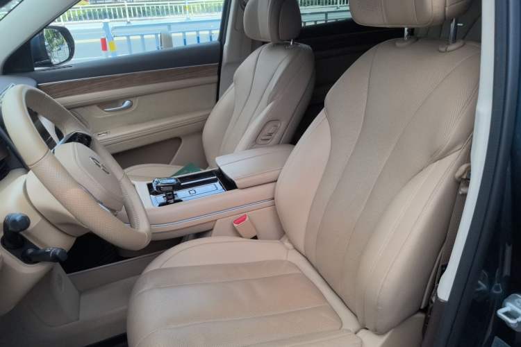 Used Hima AITO M7 2024 1.5T Intelligent Driving 4WD Ultra Version 6 Seats Left Front Seat