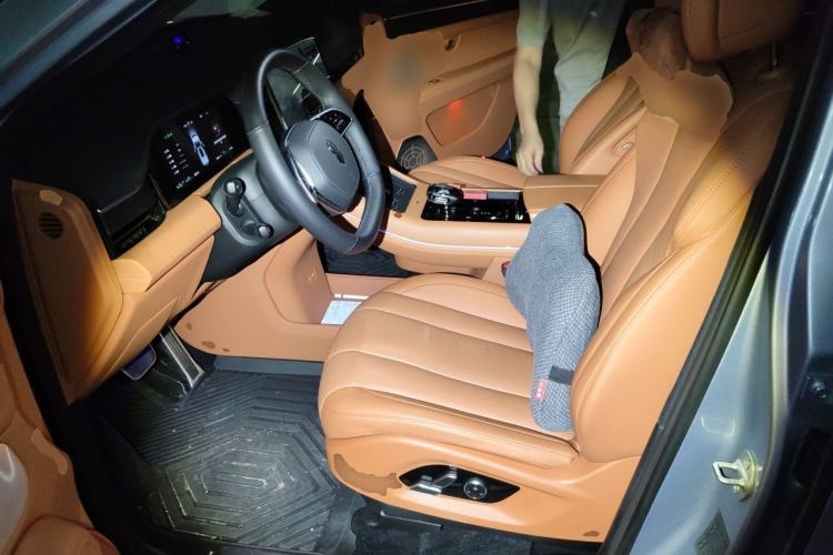 Used Hima AITO M7 2024 1.5T Intelligent Driving Rear-Drive Ultra Version 6 Seats Left Front Seat