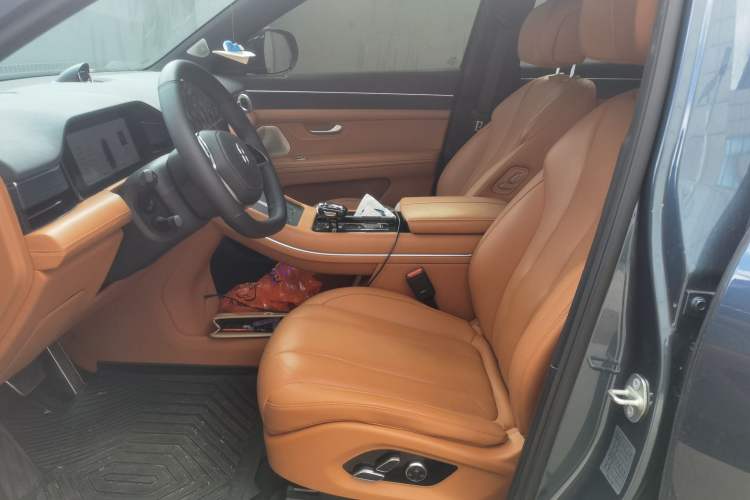 Used Hima AITO M7 2024 1.5T Intelligent Drive Rear-Drive Ultra Version 5 Seats Left Front Seat