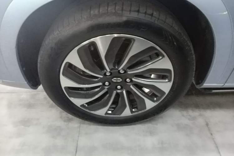 Used Hima AITO M7 2024 1.5T Intelligent Driving 4WD Max Edition 5 Seats Left Front Wheel Hub