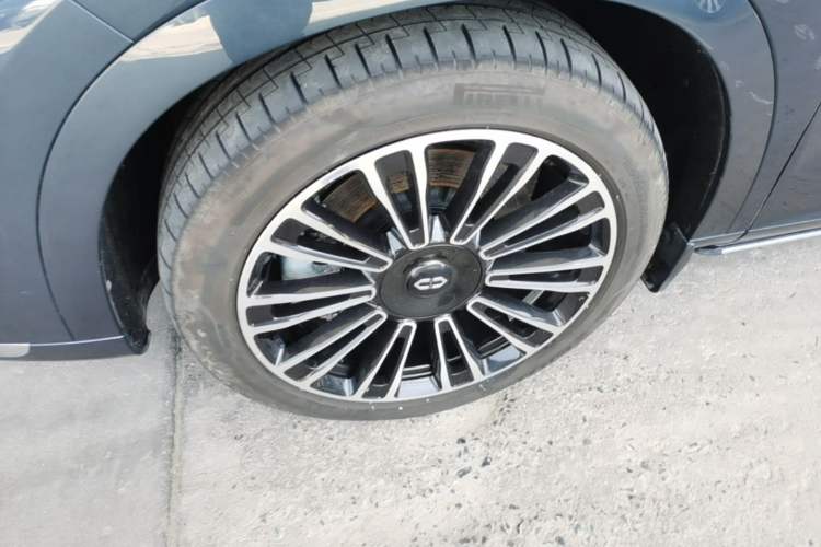Used Hima AITO M7 2024 1.5T Intelligent Driving All-Wheel Drive Pro Version 5 Seats Ternary Lithium Battery Left Front Wheel Hub