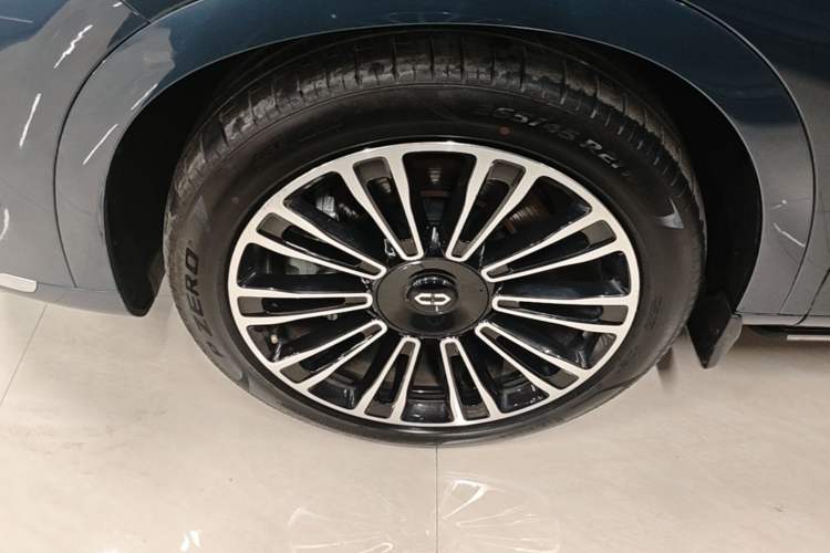 Used Hima AITO M7 2024 1.5T Intelligent Driving 4WD Pro Edition 6 Seats Ternary Lithium Battery Left Front Wheel Hub
