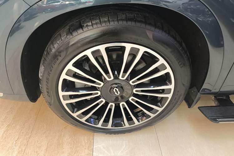 Used Hima AITO M7 2024 1.5T Intelligent Driving All-Wheel Drive Pro Version 5 Seats Ternary Lithium Battery Left Front Wheel Hub