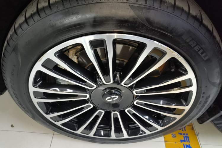 Used Hima AITO M7 2024 1.5T Intelligent Drive 4WD Ultra Version 5 Seats Left Front Wheel Hub