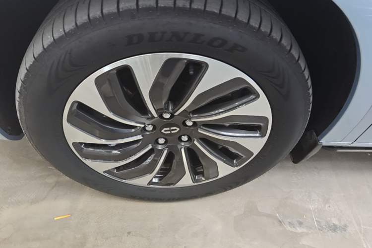 Used Hima AITO M7 2024 1.5T Intelligent Driving 4WD Max Edition 5 Seats Left Front Wheel Hub
