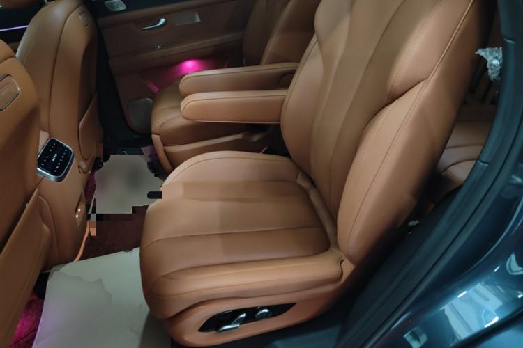 Used Hima AITO M7 2024 1.5T Intelligent Driving Rear-Drive Ultra Version 6 Seats Left Rear Seat