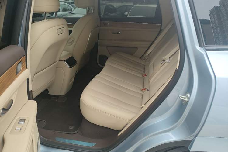 Used Hima AITO M7 2024 1.5T Intelligent Driving 4WD Max Edition 5 Seats Left Rear Seat
