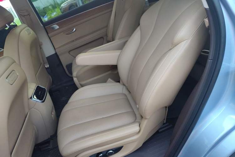 Used Hima AITO M7 2024 1.5T Intelligent Driving 4WD Pro Edition 6 Seats Left Rear Seat