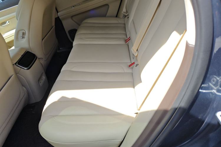 Used Hima AITO M7 2024 1.5T Intelligent Drive Rear-Drive Ultra Version 5 Seats Left Rear Seat