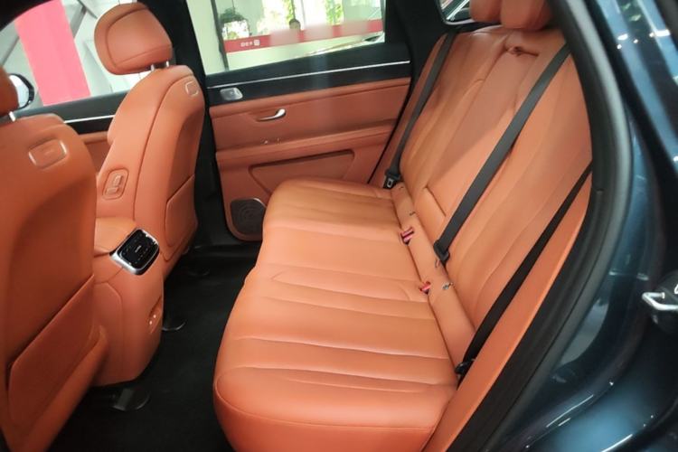 Used Hima AITO M7 2024 1.5T Intelligent Drive Rear-Drive Ultra Version 5 Seats Left Rear Seat