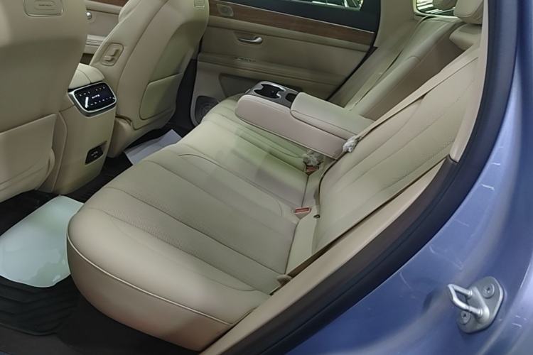 Used Hima AITO M7 2024 1.5T Intelligent Driving 4WD Max Edition 5 Seats Left Rear Seat