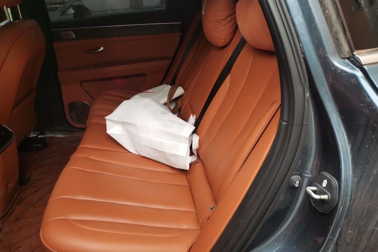 Used Hima AITO M7 2024 1.5T Intelligent Drive Rear-Drive Ultra Version 5 Seats Left Rear Seat