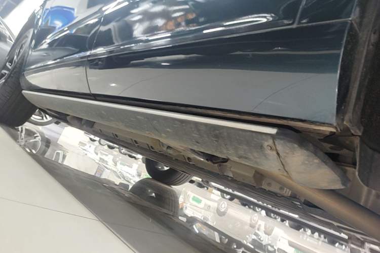 Used Hima AITO M7 2024 1.5T Intelligent Driving Rear-Drive Ultra Version 6 Seats Left Side Sill