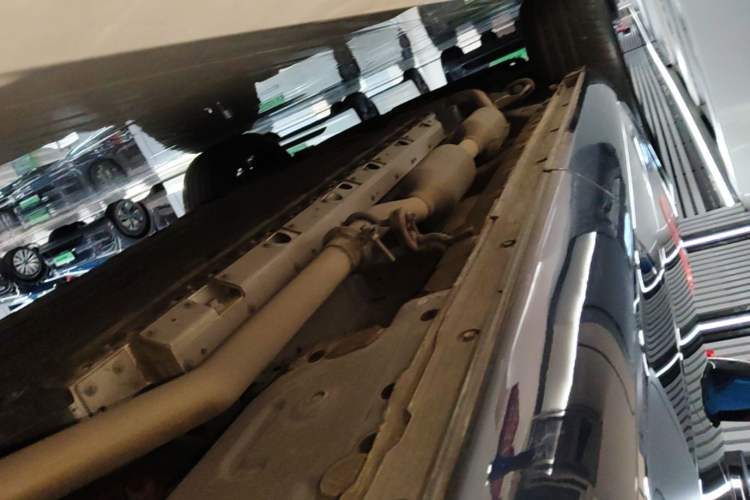 Used Hima AITO M7 2024 1.5T Intelligent Driving 4WD Ultra Version 6 Seats Left Side Sill