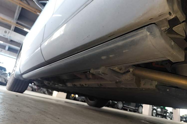 Used Hima AITO M7 2024 1.5T Rear-Drive Plus Version 5 Seats Left Side Sill