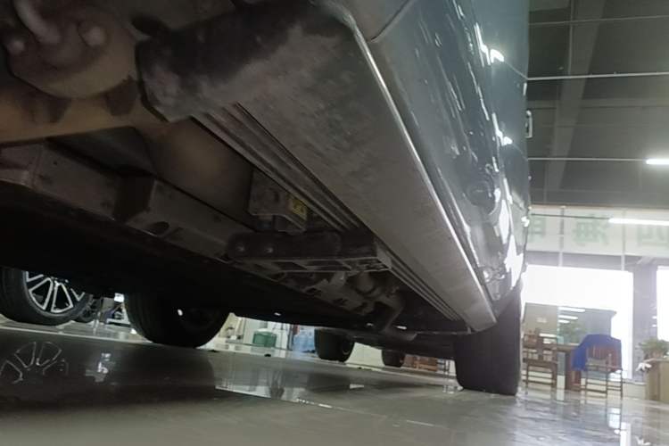 Used Hima AITO M7 2024 1.5T Rear-Drive Plus Version 5 Seats Left Side Sill