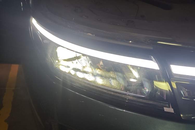 Used Hima AITO M7  Right Front Headlight