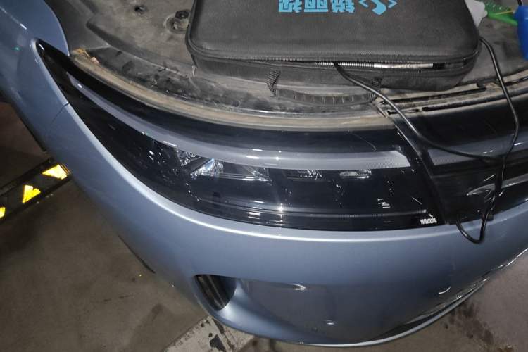 Used Hima AITO M7 2024 1.5T Rear-Drive Plus Version 5 Seats Right Front Headlight