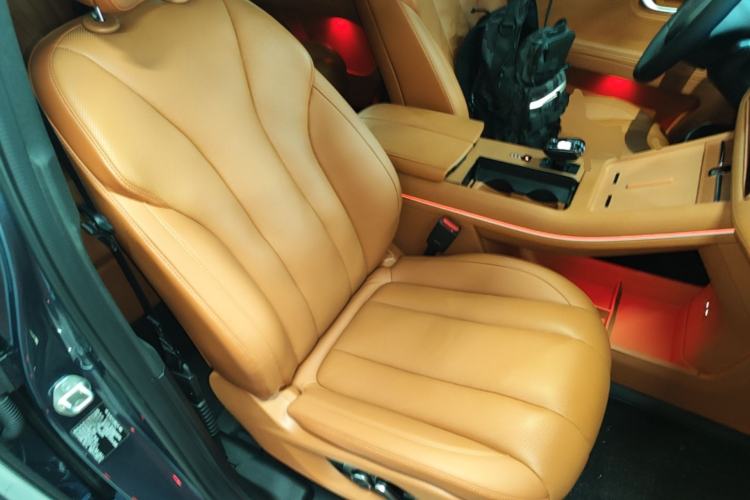 Used Hima AITO M7 2024 1.5T Intelligent Driving Rear-Drive Ultra Version 6 Seats Right Front Seat