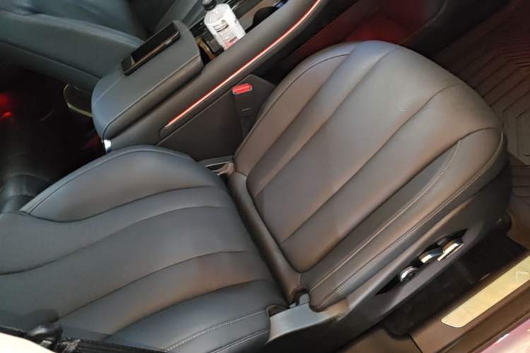 Used Hima AITO M7 2024 1.5T Rear-Drive Plus Version 5 Seats Right Front Seat